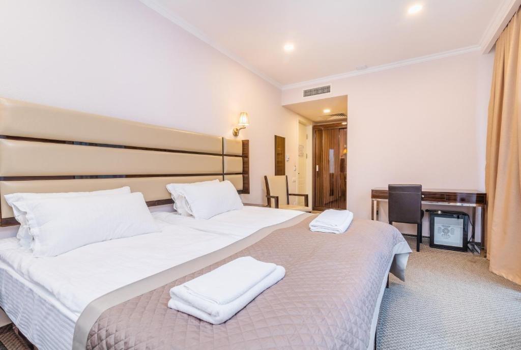 Hotel Genio Tiflis Dış mekan fotoğraf