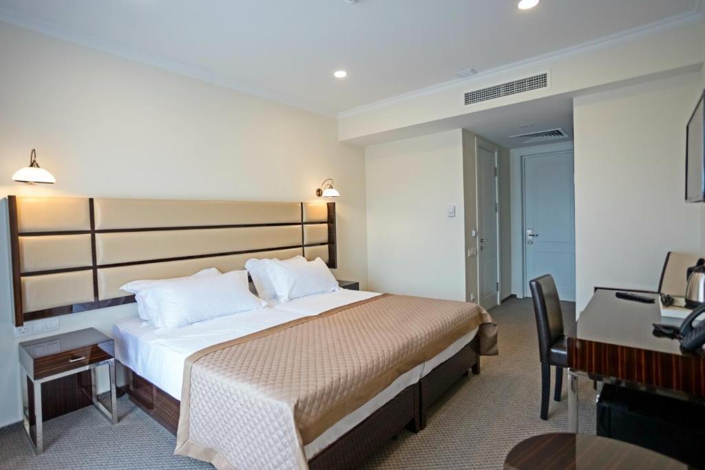 Hotel Genio Tiflis Dış mekan fotoğraf