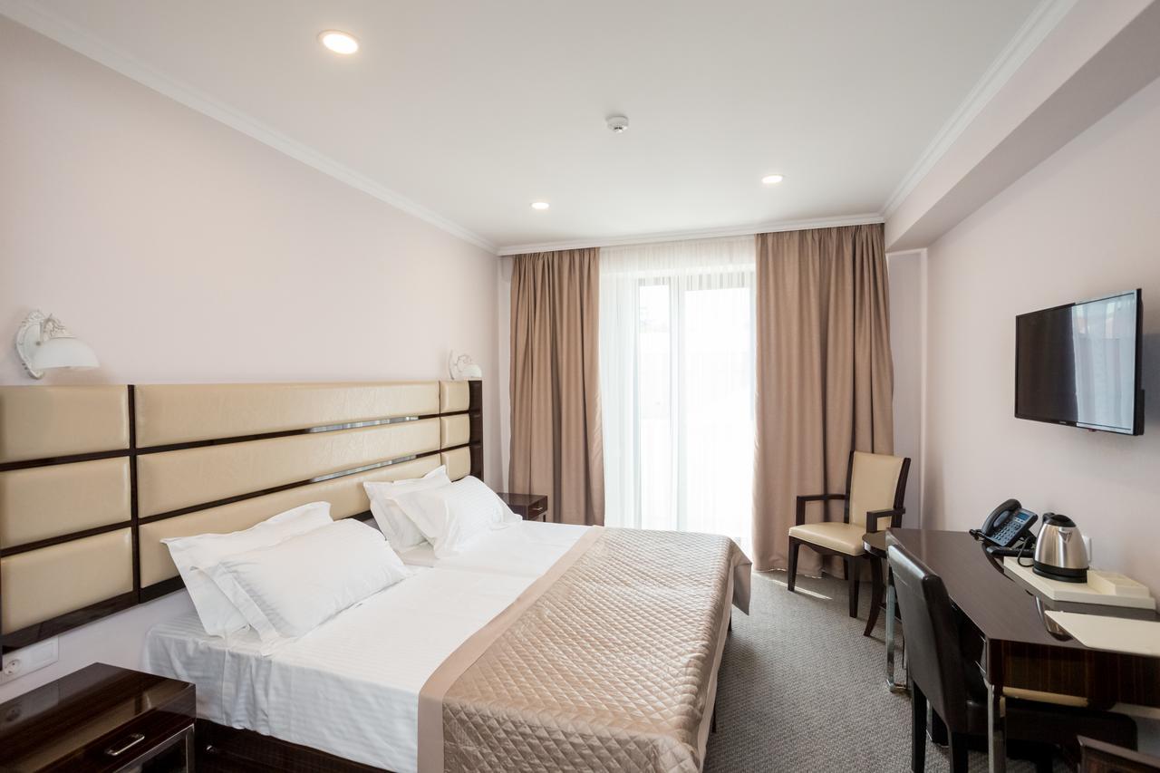 Hotel Genio Tiflis Dış mekan fotoğraf