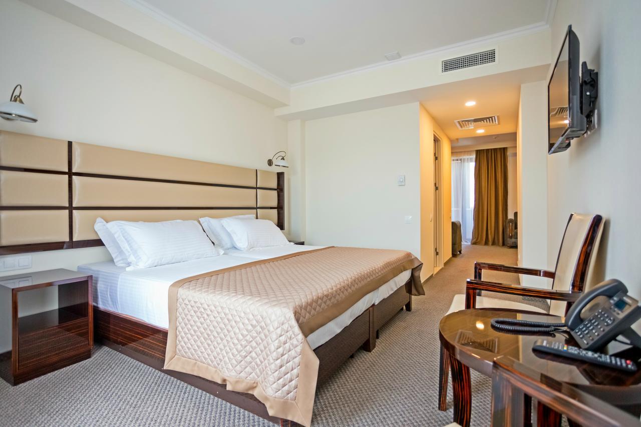 Hotel Genio Tiflis Dış mekan fotoğraf